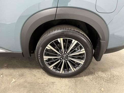 New 2026 Nissan Pathfinder Platinum image 7