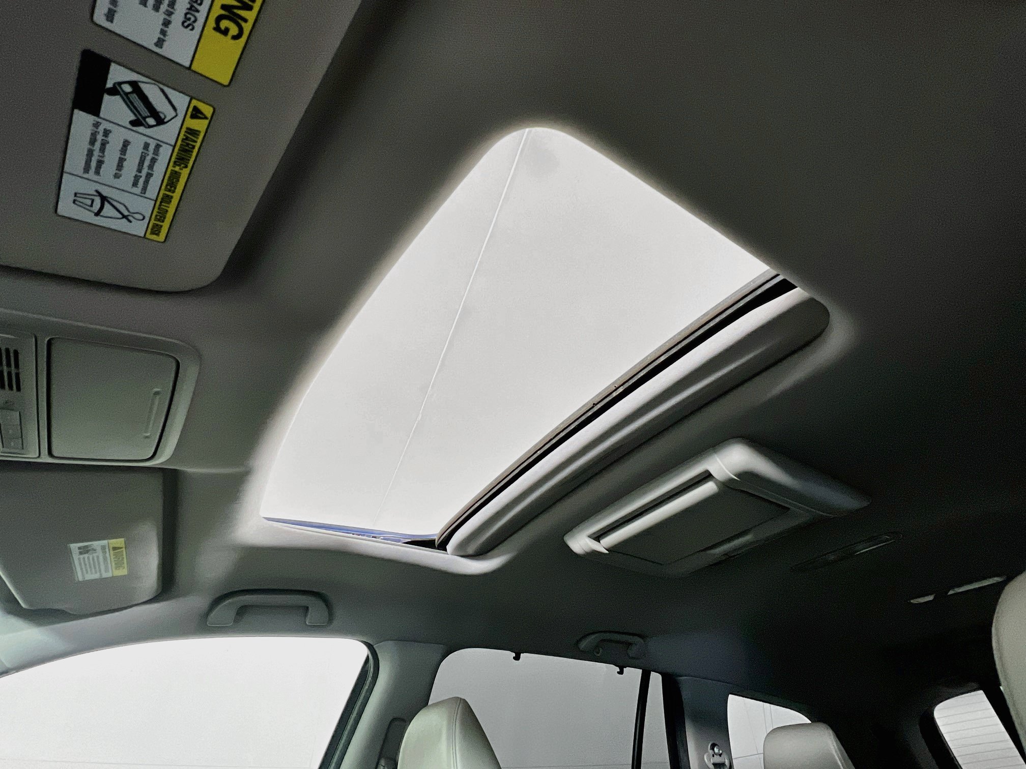 Used 2016 Honda Pilot Touring image 14