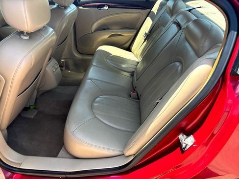 Used 2008 Buick Lucerne CXL w/ Ultra Confidence Package image 11