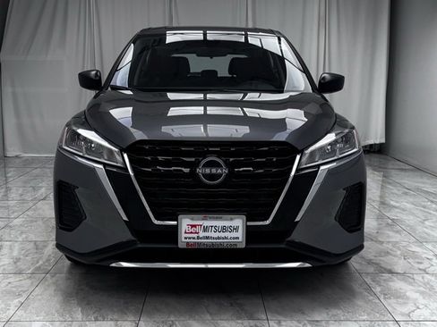 Used 2024 Nissan Kicks S image 3