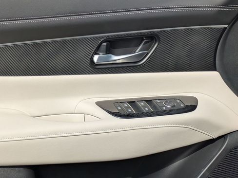 New 2025 Nissan Murano SV image 8