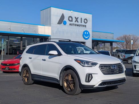 Used 2018 Hyundai Santa Fe Limited image 1