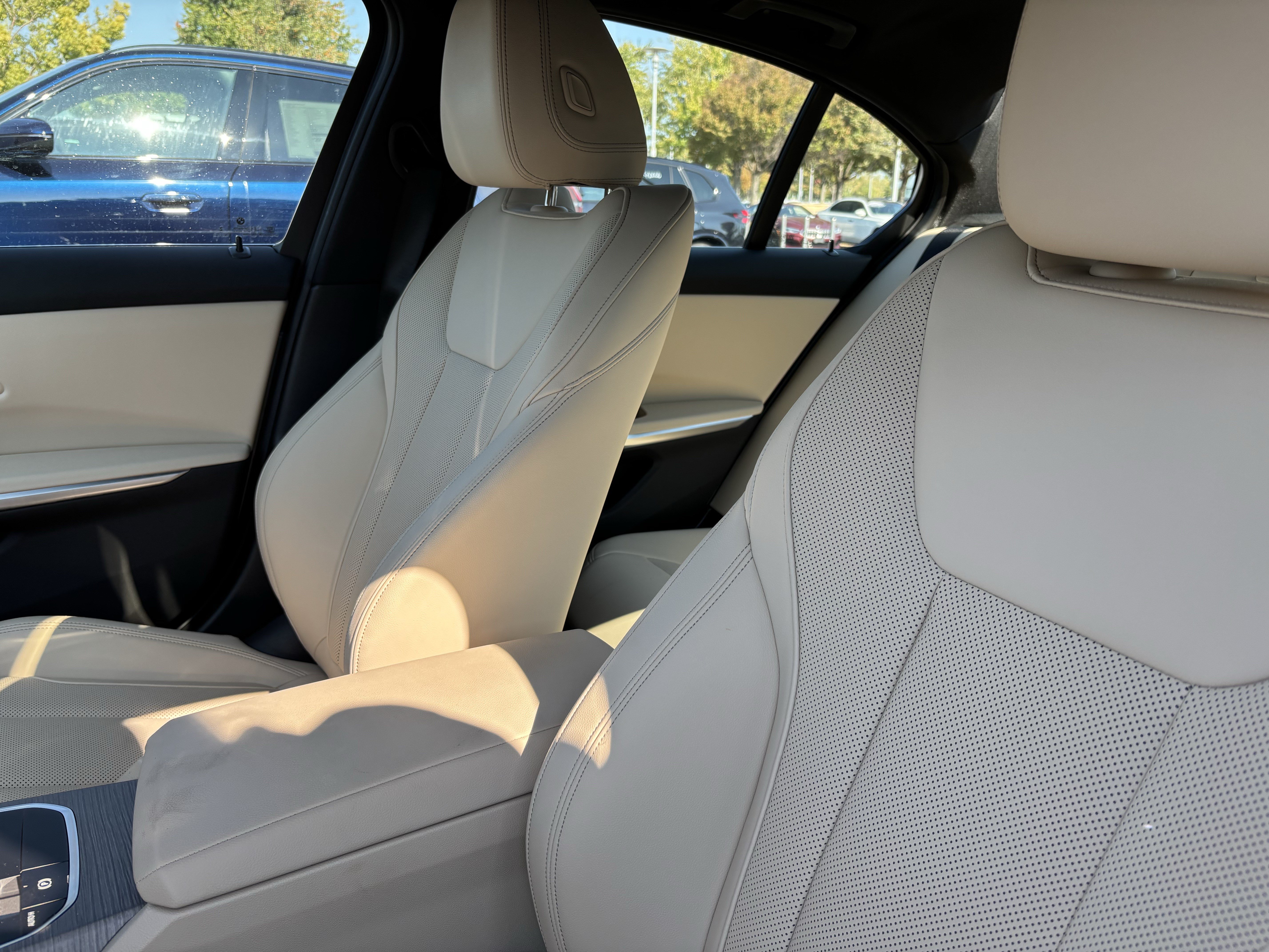 Certified 2025 BMW 330i Sedan RWD image 17