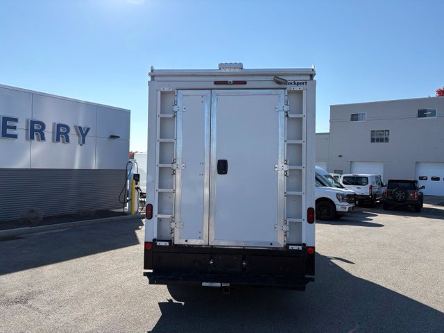 Used 2025 Ford E-350 and Econoline 350 Super Duty w/ Power Equipment Group RWD image 4