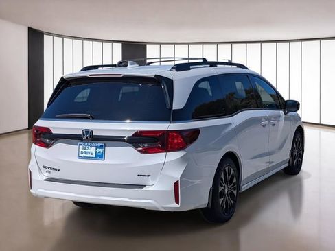 New 2026 Honda Odyssey Sport-L image 4