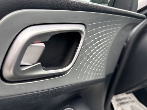 Used 2023 Kia Soul LX w/ Option Group 015 image 16