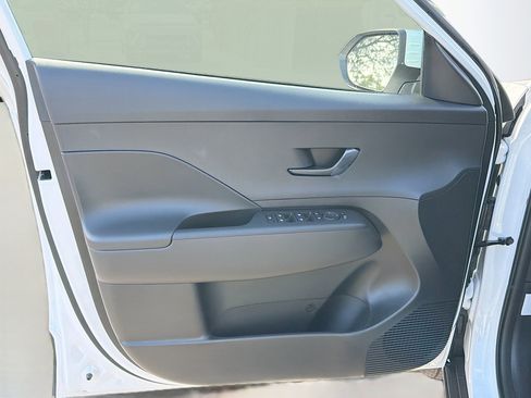 New 2026 Hyundai Kona SE image 20