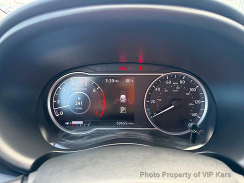 Used 2019 Nissan Kicks SR w/ SR Premium Package FWD image 24