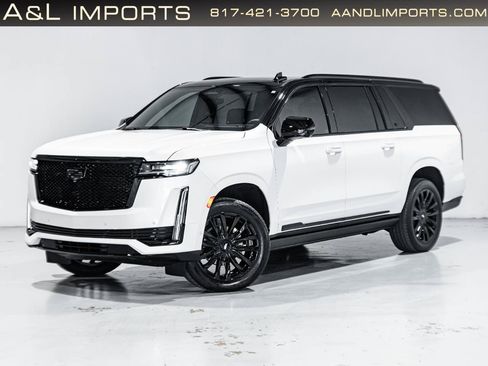Used 2024 Cadillac Escalade ESV Premium Luxury w/ Performance Package AWD/4WD image 25