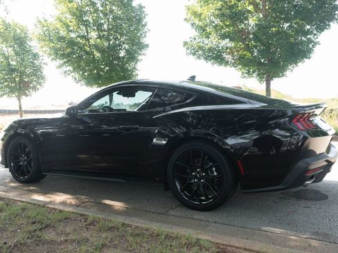 Used 2025 Ford Mustang Coupe RWD image 7