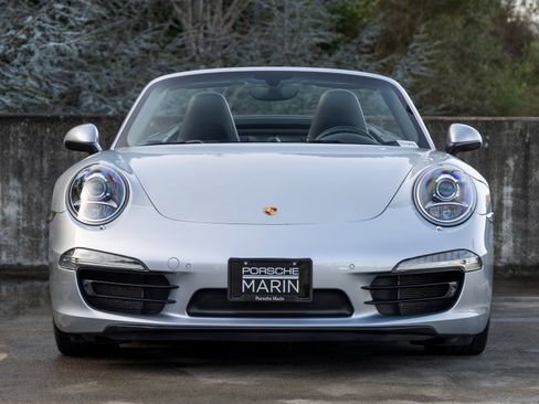 Used 2014 Porsche 911 Carrera 4S image 8