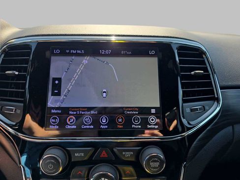 Used 2020 Jeep Grand Cherokee Altitude image 20