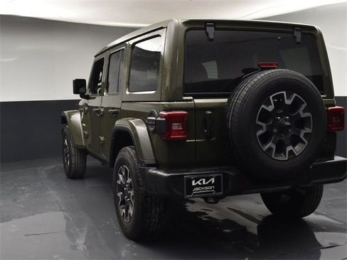 Used 2024 Jeep Wrangler Sahara w/ Technology Group image 6