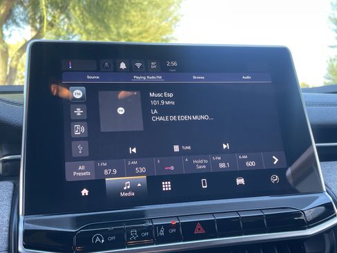 Used 2024 Jeep Compass Sport image 21