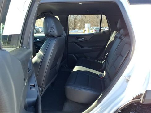 New 2026 Chevrolet Equinox LT w/ Convenience Package II image 11