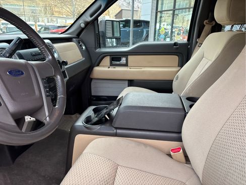Used 2012 Ford F150 XLT w/ XTR Pkg image 19