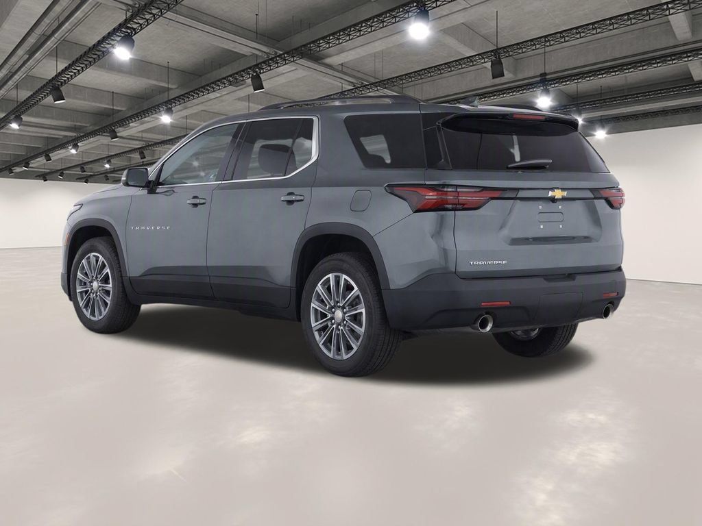 Used 2023 Chevrolet Traverse LT FWD image 3