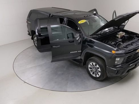 Used 2024 Chevrolet Silverado 2500 Custom w/ Custom Value Package AWD/4WD image 45