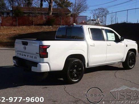 New 2026 Nissan Frontier SV w/ SV Convenience Package AWD/4WD image 5