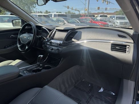 Used 2015 Chevrolet Impala LTZ image 10