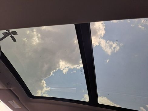 New 2026 Volkswagen Atlas SE image 24