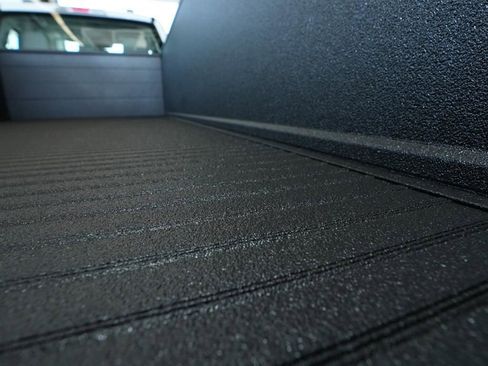 New 2025 Ford F550 4x4 Regular Cab Super Duty image 16