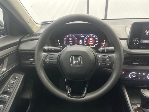 Certified 2023 Honda Accord EX image 24