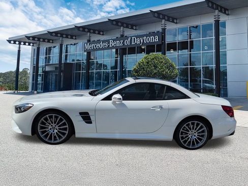 Certified 2020 Mercedes-Benz SL 450 w/ Premium Package image 7