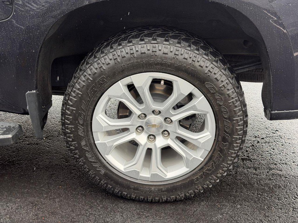 Used 2023 Chevrolet Silverado 1500 LTZ AWD/4WD image 7