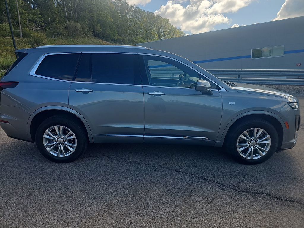 Used 2023 Cadillac XT6 Luxury AWD/4WD image 4