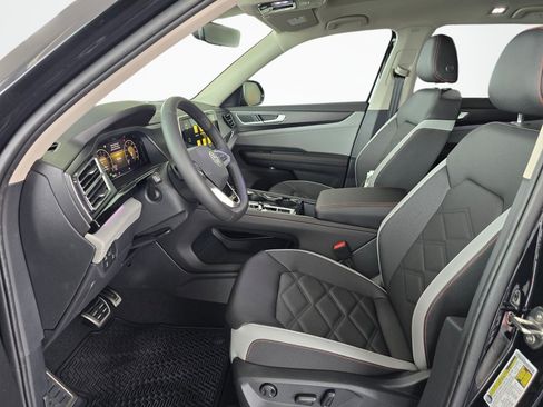 New 2026 Volkswagen Atlas Peak Edition AWD/4WD image 16