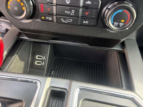 Used 2018 Ford F150 XLT w/ Equipment Group 302A Luxury image 25