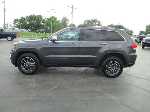Used 2019 Jeep Grand Cherokee Limited AWD/4WD image 10
