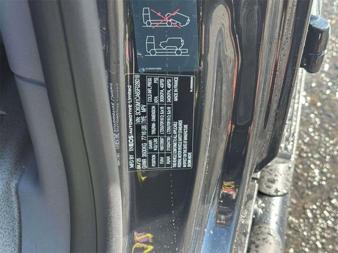 Used 2025 INEOS Grenadier Fieldmaster Edition image 18