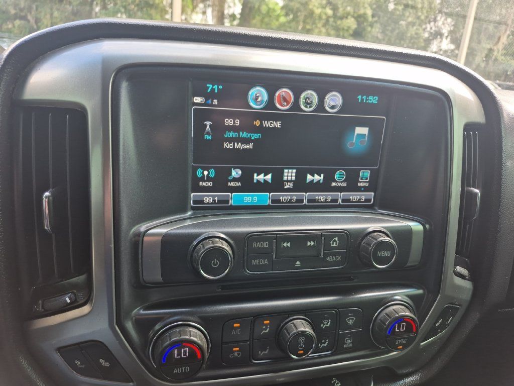 Used 2018 Chevrolet Silverado 1500 LT w/ All Star Edition AWD/4WD image 21