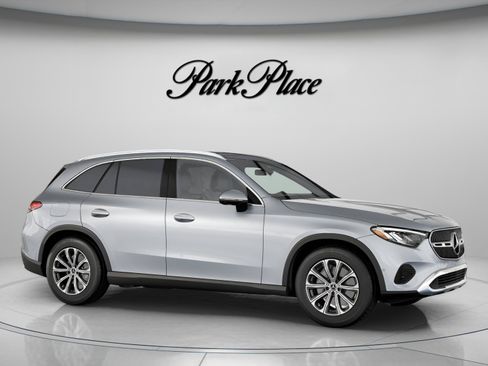 Used 2026 Mercedes-Benz GLC 300 image 30