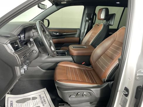 Used 2023 GMC Yukon Denali Ultimate image 19
