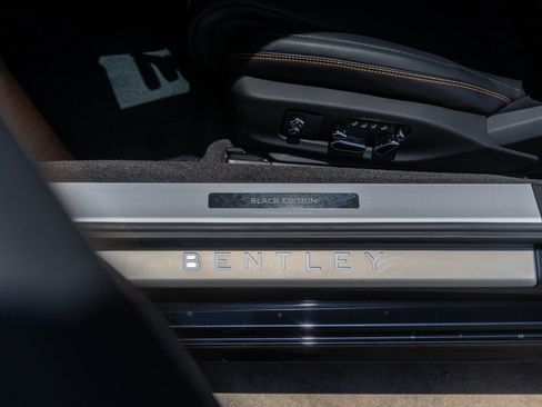 Certified 2025 Bentley Continental GT AWD/4WD image 21