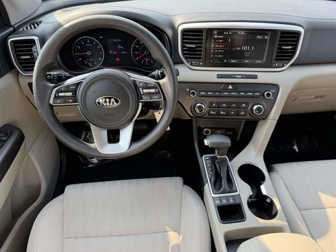 Used 2020 Kia Sportage LX AWD/4WD image 10