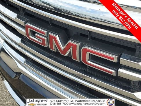 Used 2020 GMC Acadia SLE FWD image 31