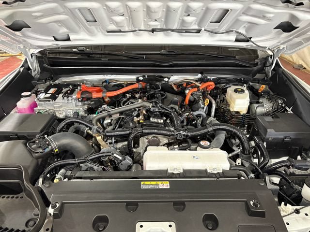 Certified 2025 Toyota Tacoma TRD Off-Road w/ TRD Off Road Upgrade Package AWD/4WD image 12