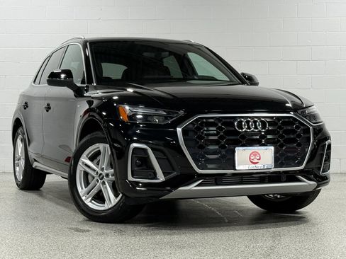 Used 2021 Audi Q5 e Premium Plus w/ Premium Plus Package AWD/4WD image 4