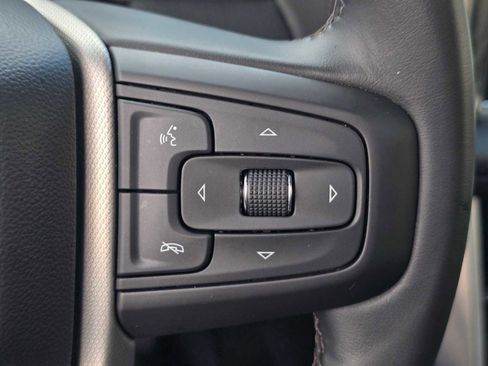 Used 2024 GMC Yukon XL Denali image 32