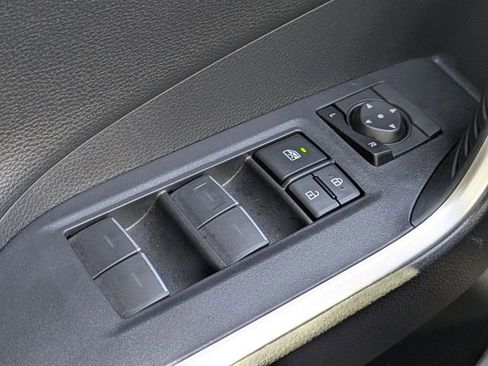 Used 2024 Toyota RAV4 XSE AWD/4WD image 27