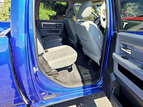 Used 2019 RAM 1500 Big Horn image 18