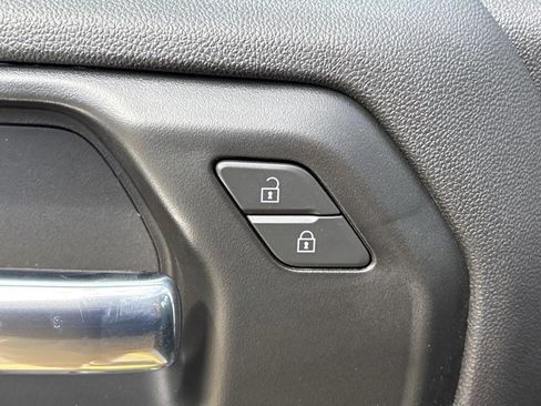 New 2025 Chevrolet Silverado 1500 Custom Trail Boss w/ Dark Appearance Package image 21