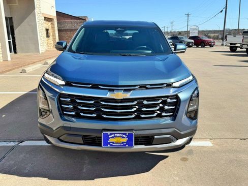New 2026 Chevrolet Equinox LT w/ Convenience Package II image 8