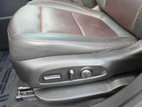 Used 2021 Chevrolet Blazer RS w/ Enhanced Convenience Package image 21