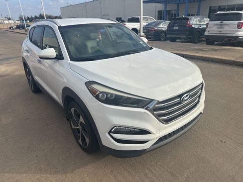 Used 2016 Hyundai Tucson Limited image 1