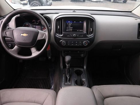 Used 2022 Chevrolet Colorado W/T RWD image 17